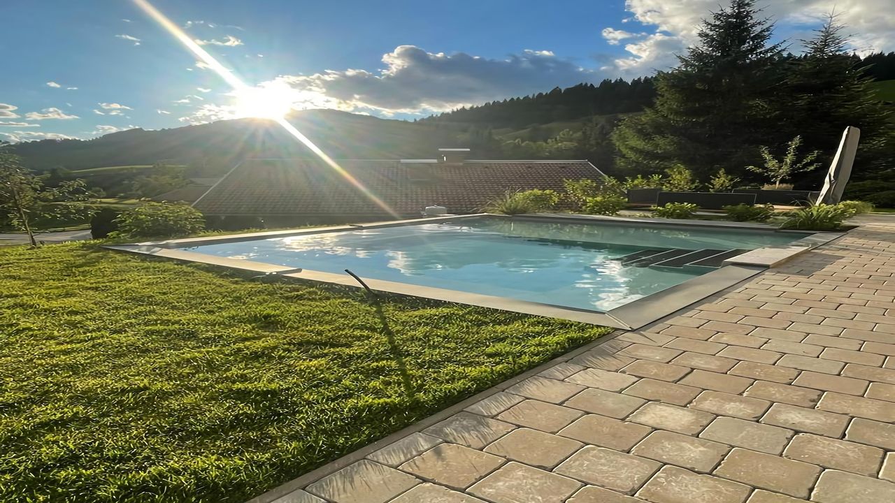 PoolOfHouse PoolOfHouse